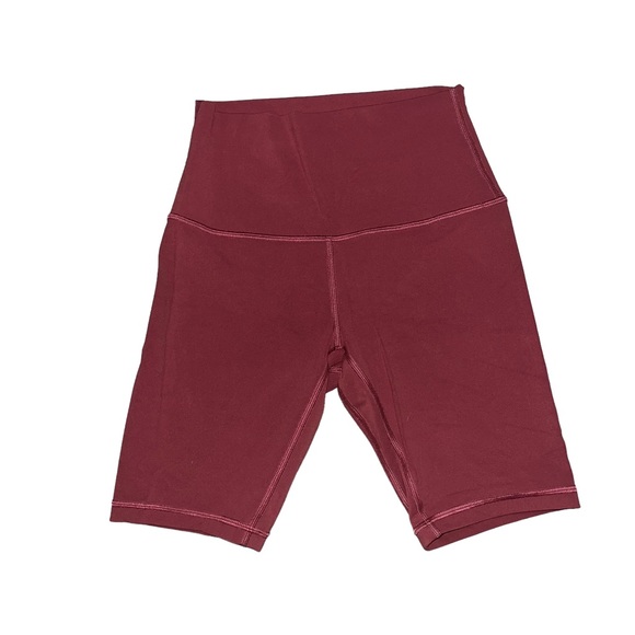 Lululemon Align Short 8"
Red Merlot
Size 4 - Picture 2 of 5